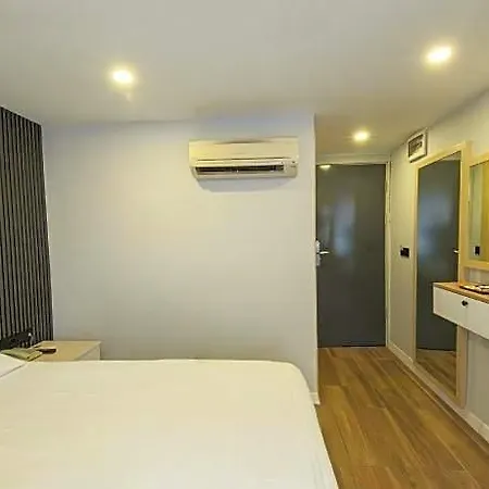 Legend Tulip Hotel